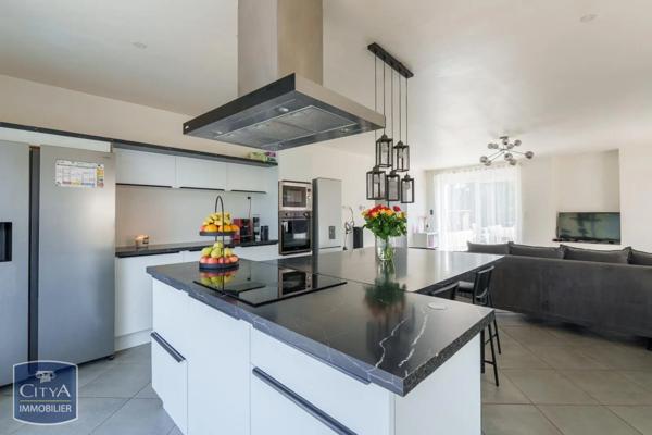 Maison à vendre 9 pièces 263.52m²