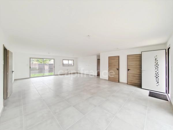 A vendre à Demigny (71) maison neuve de 134 m² 6 pièces 4 chambres 593 m² de terrain !