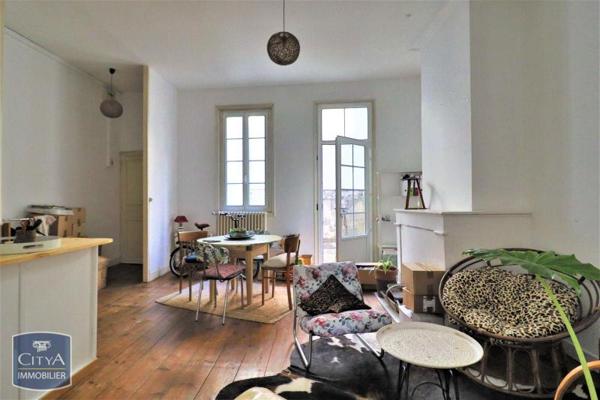 Appartement à louer 2 pièces 51.94m²