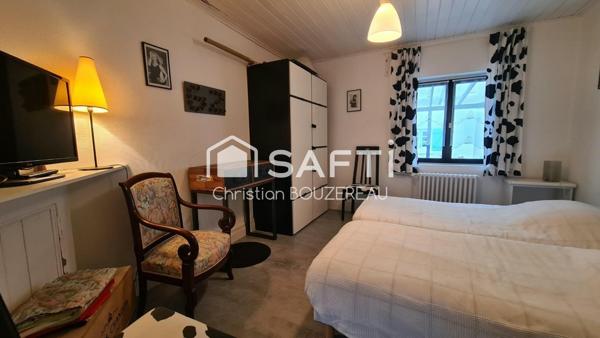 A Saint-Jean-de-Monts, propriété familiale avec studio et dépendances