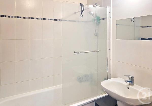 Appartement F1 à vendre  1 pièce - 39 m 2   CRETEIL  - 94