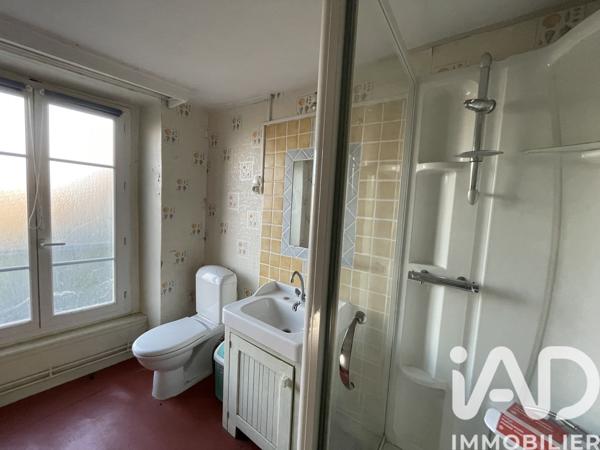 Maison à vendre 6 pièces 200,68 m² Neuville-sur-Ain