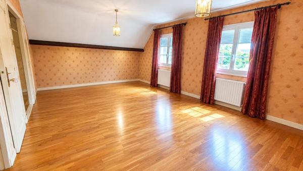 SAINT-AVERTIN – Maison familiale avec garage et jardin, au calme d’une impasse