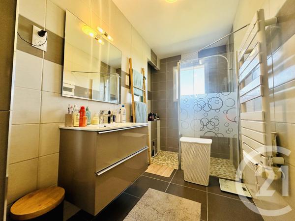 Maison à vendre  5 pièces - 90,52 m 2   COUZEIX  - 87