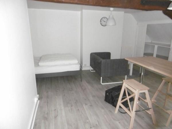 Appartement à louer    1 pièce •    Reims