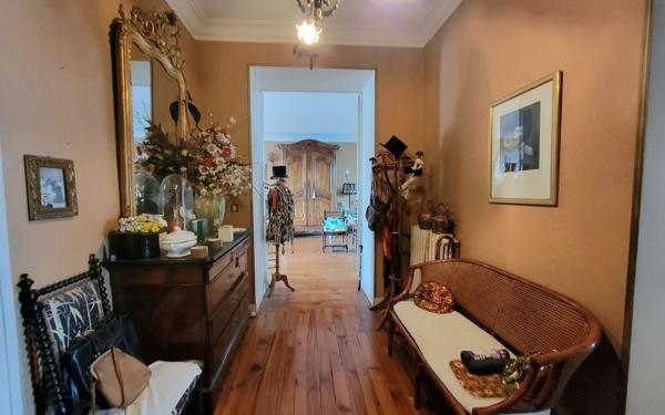 Appartement à vendre    7 pièces • 147 m2 Pau