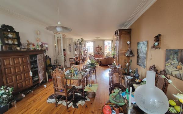Appartement à vendre    7 pièces • 147 m2 Pau