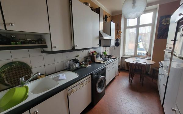 Appartement à vendre    7 pièces • 147 m2 Pau