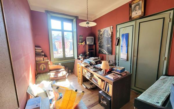 Appartement à vendre    7 pièces • 147 m2 Pau