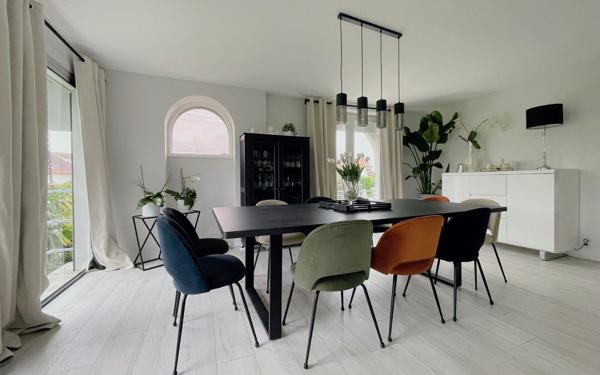 Maison à vendre    8 pièces •  Saint-Paul-lès-Dax