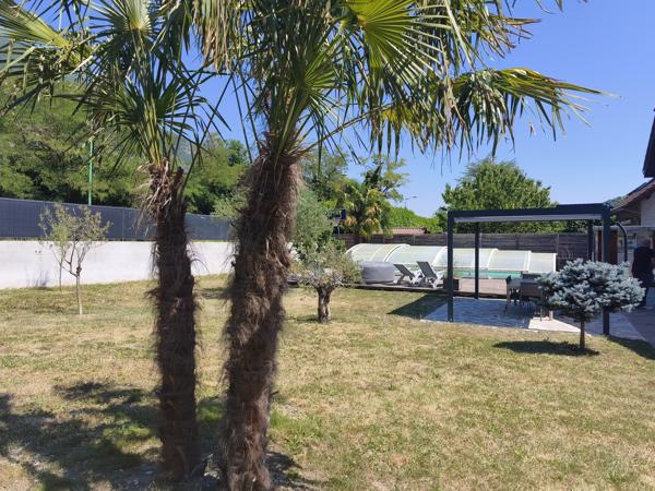 Maison rénovée avec goût,140 m² sur terrain 960 m².