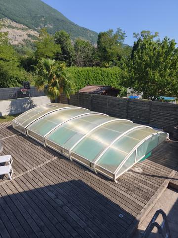 Maison rénovée avec goût,140 m² sur terrain 960 m².