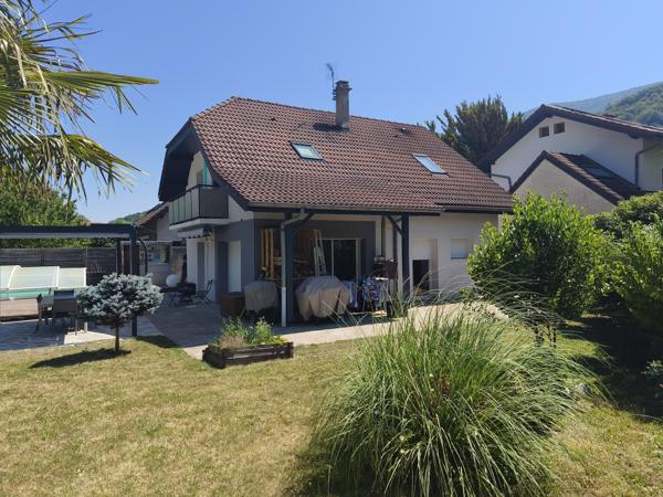 Maison rénovée avec goût,140 m² sur terrain 960 m².