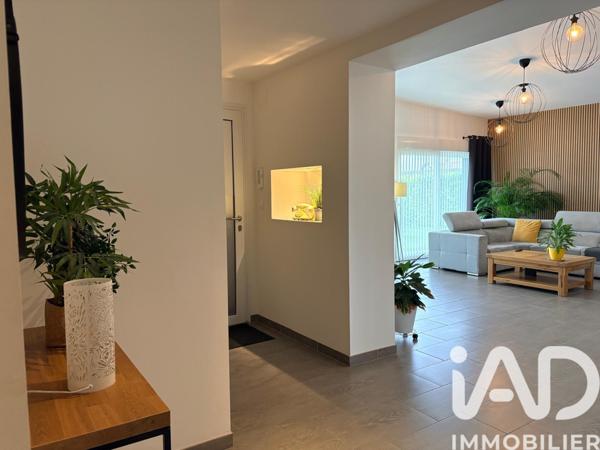 Maison à vendre 6 pièces 163 m² Courtisols