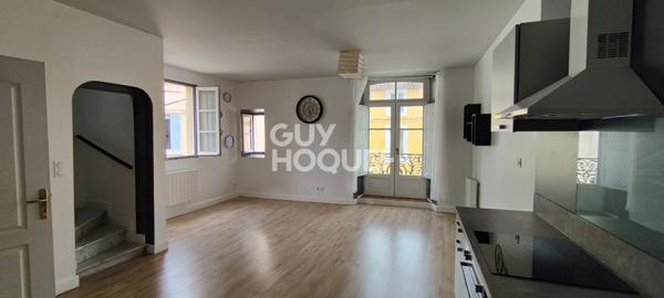 Appartement / Maison de ville - type 4 - cour + garage - CARPENTRAS CV