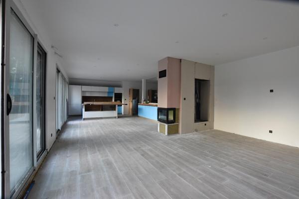 Maison à LA FOUILLOUSE, 42480 - 5 pièces 170m²