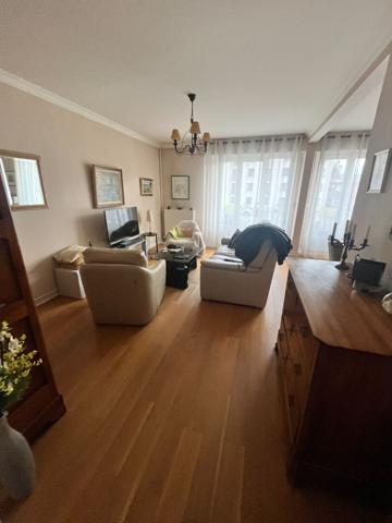 À vendre : Appartement 4 pièces à Reims, secteur Luton