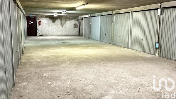 Parking à vendre 12 m² Courbevoie
