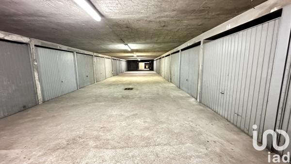 Parking à vendre 12 m² Courbevoie