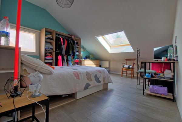 Maison 4 chambres et piscine a vendre à Sampans