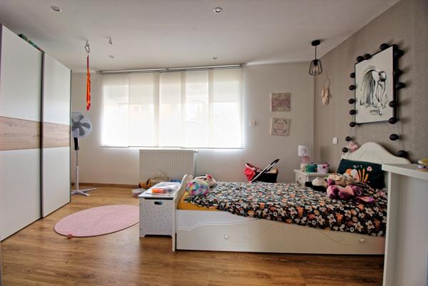 Maison 4 chambres et piscine a vendre à Sampans