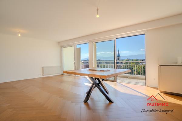 Appartement 134 m² au dernier étage avec vue sur le Salève