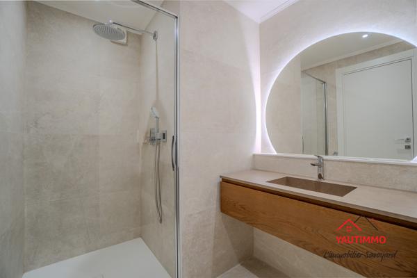Appartement 134 m² au dernier étage avec vue sur le Salève