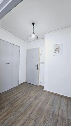 BOURGES APPARTEMENT 32.3 M² RENOVÉ ET MEUBLÉ BALCON