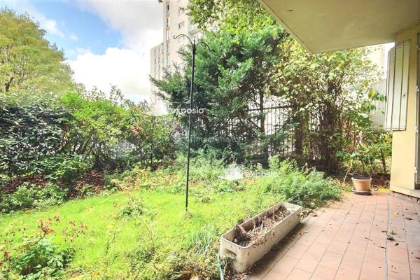 Vente                                                      Appartement
                        
                     3 pièces                      73 m2                     à Asnières-sur-Seine
