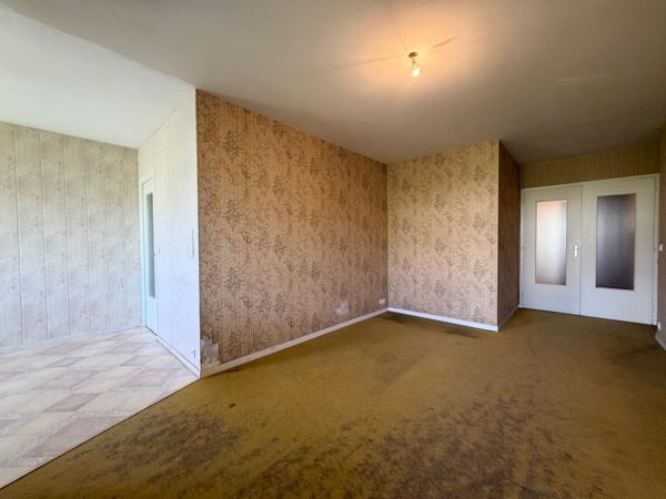 Appartement T3 - 86,1 m² - 2 chambres + Bureau + Dressing - Vue dégagée + Garage - La Ravoire (73490 - Chambér