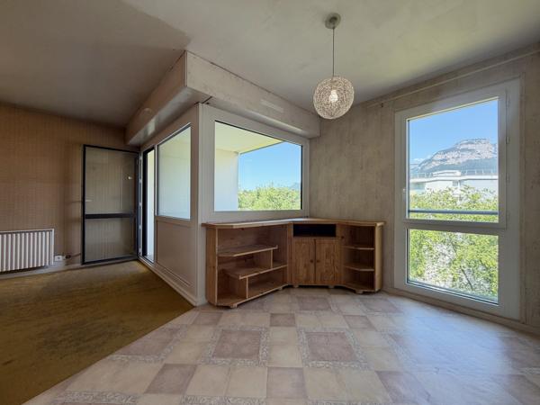 Appartement T3 - 86,1 m² - 2 chambres + Bureau + Dressing - Vue dégagée + Garage - La Ravoire (73490 - Chambér