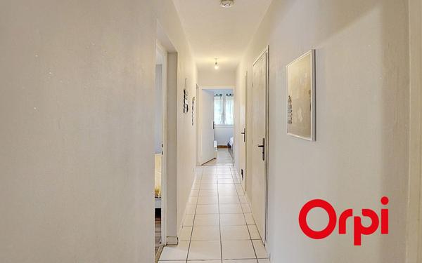 Appartement à vendre    4 pièces • 79 m2 Bourgoin-Jallieu