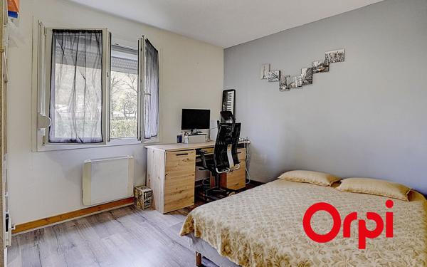 Appartement à vendre    4 pièces • 79 m2 Bourgoin-Jallieu