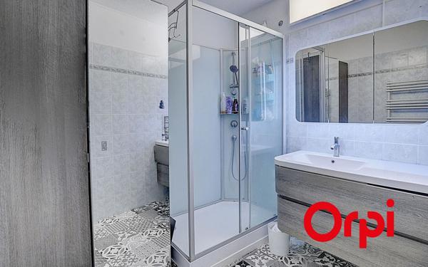 Appartement à vendre    4 pièces • 79 m2 Bourgoin-Jallieu