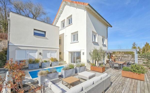 Maison à vendre    5 pièces •  Aurillac