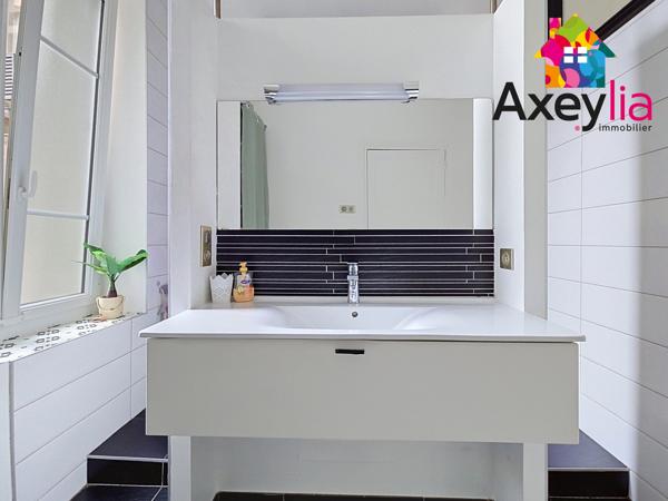 A VENDRE - ROANNE - BEL APPARTEMENT AU CENTRE VILLE