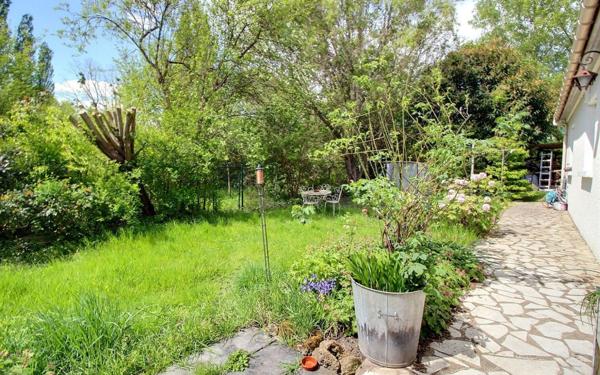 Maison à vendre    5 pièces • 102,40 m2 Corbeil-Essonnes