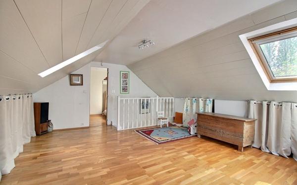 Maison à vendre    5 pièces • 102,40 m2 Corbeil-Essonnes