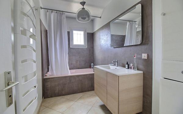 Maison à vendre    5 pièces • 102,40 m2 Corbeil-Essonnes