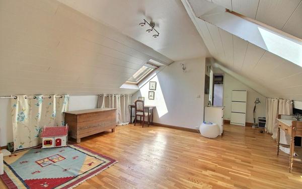 Maison à vendre    5 pièces • 102,40 m2 Corbeil-Essonnes