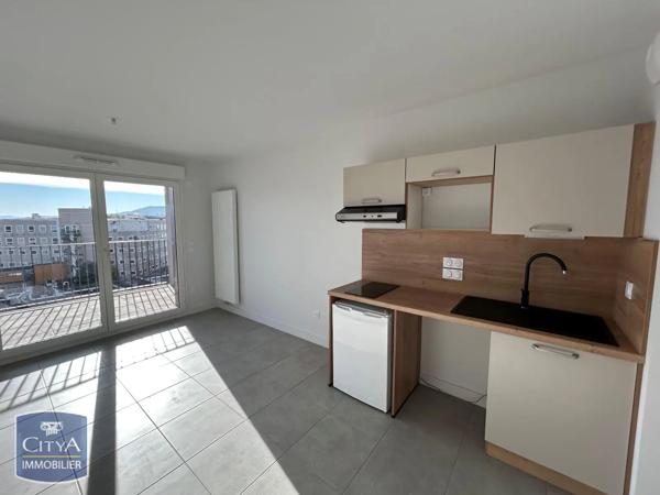 Appartement à louer 2 pièces 40.3m²