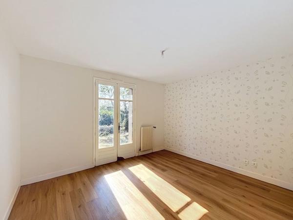 Maison à vendre 189 792 € Saint-Yrieix-sur-Charente 5 p 166 m² DPE C