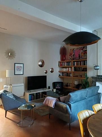 Appartement à louer    3 pièces •    Beaumont-de-Lomagne