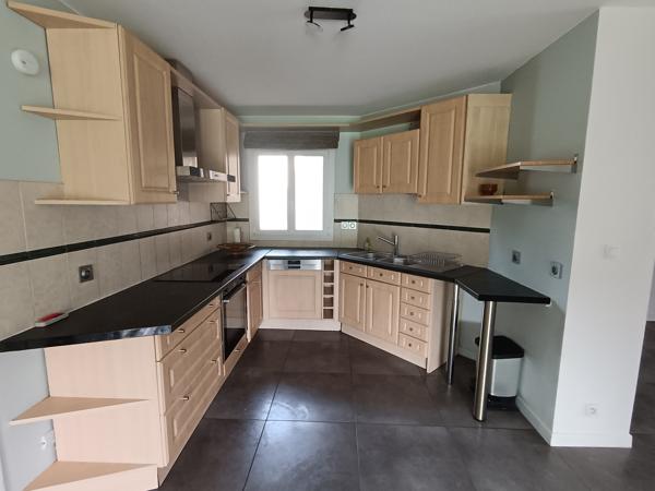 Maison meublée Castanet Tolosan 5 pièce(s) 122m2 59 avenue salettes à castanet