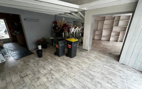 Maison à vendre    1 pièce •  Cozes