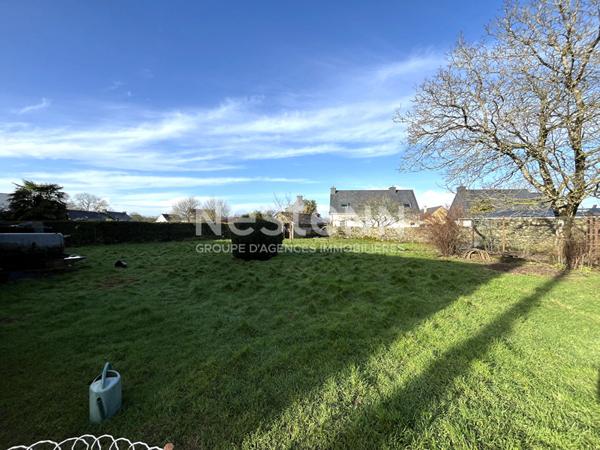 Maison à vendre, Monterblanc, potentiel de 170 m² avec 1000 m² de terrain.