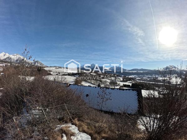 Corps de ferme avec une vue imprenable exposé Sud