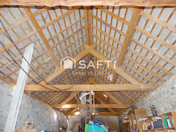 Corps de ferme avec une vue imprenable exposé Sud