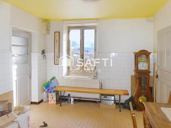 Corps de ferme avec une vue imprenable exposé Sud