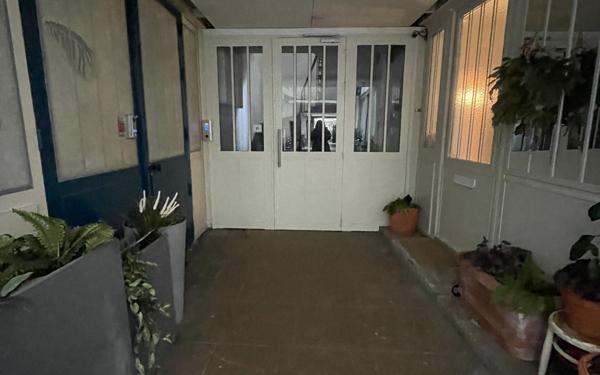 Appartement à vendre    1 pièce • 16,19 m2 Paris 11